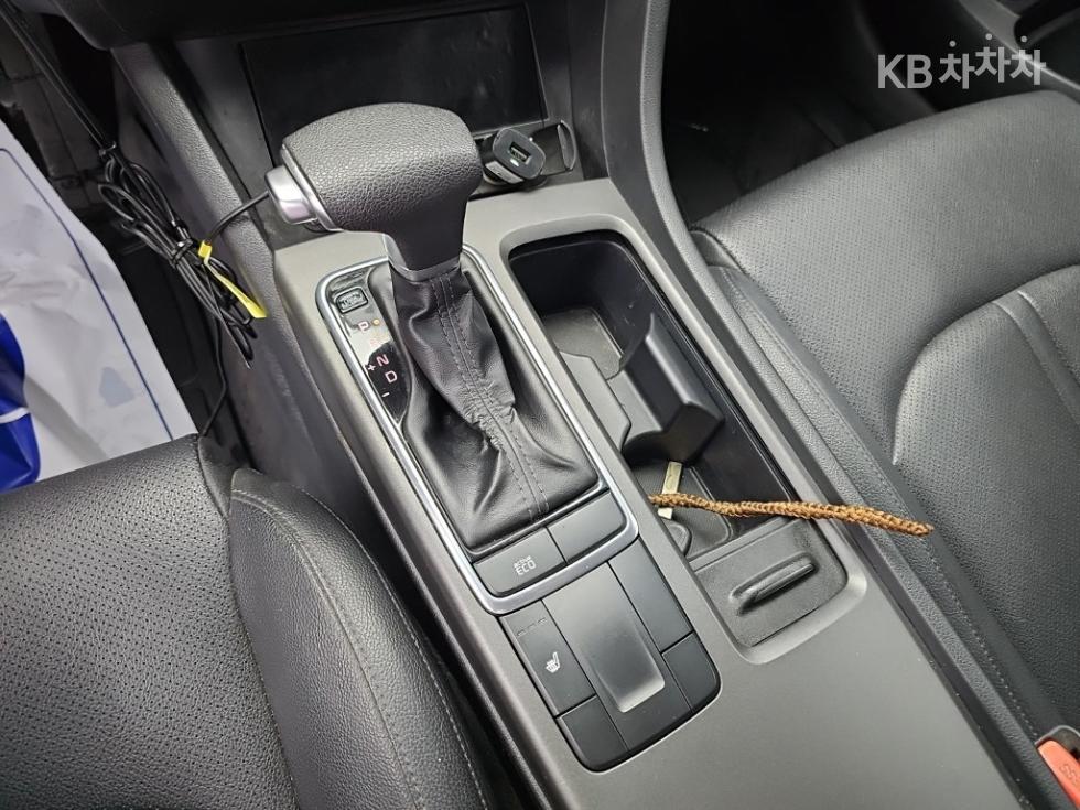 Kia K5 — miniaturë 8