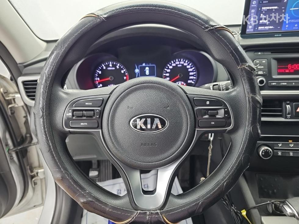 Kia K5 — miniaturë 9