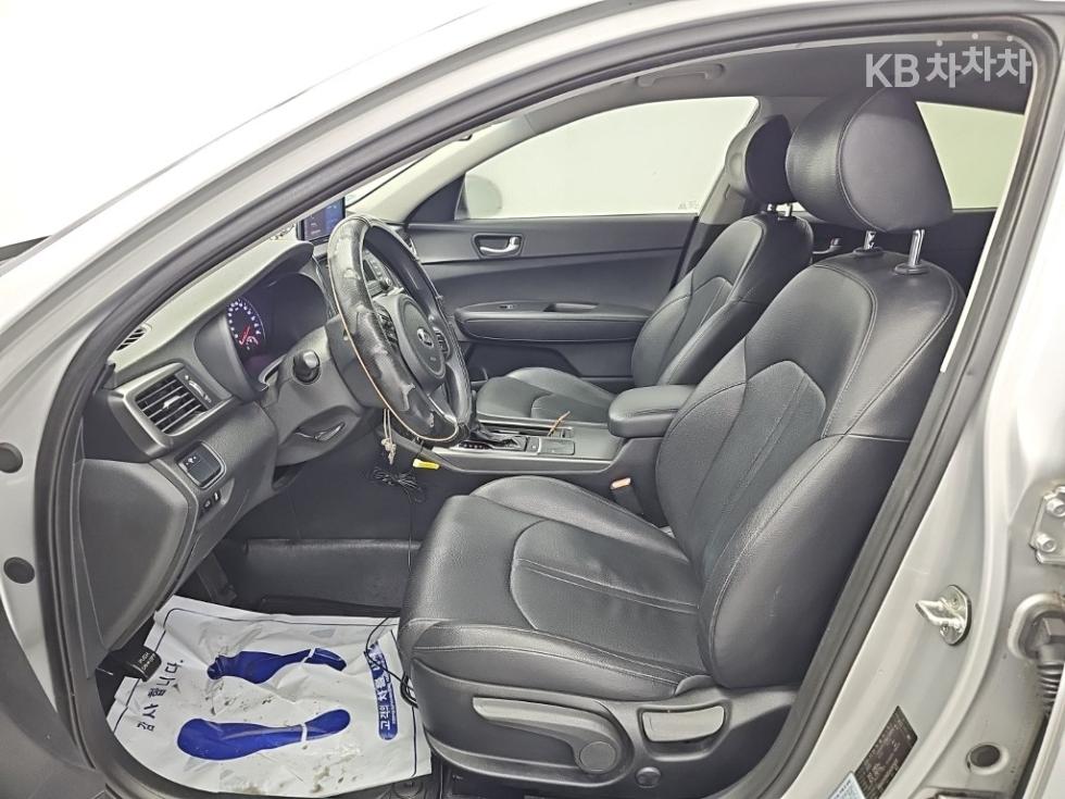 Kia K5 — miniaturë 11