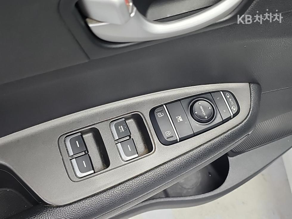 Kia K5 — miniaturë 17