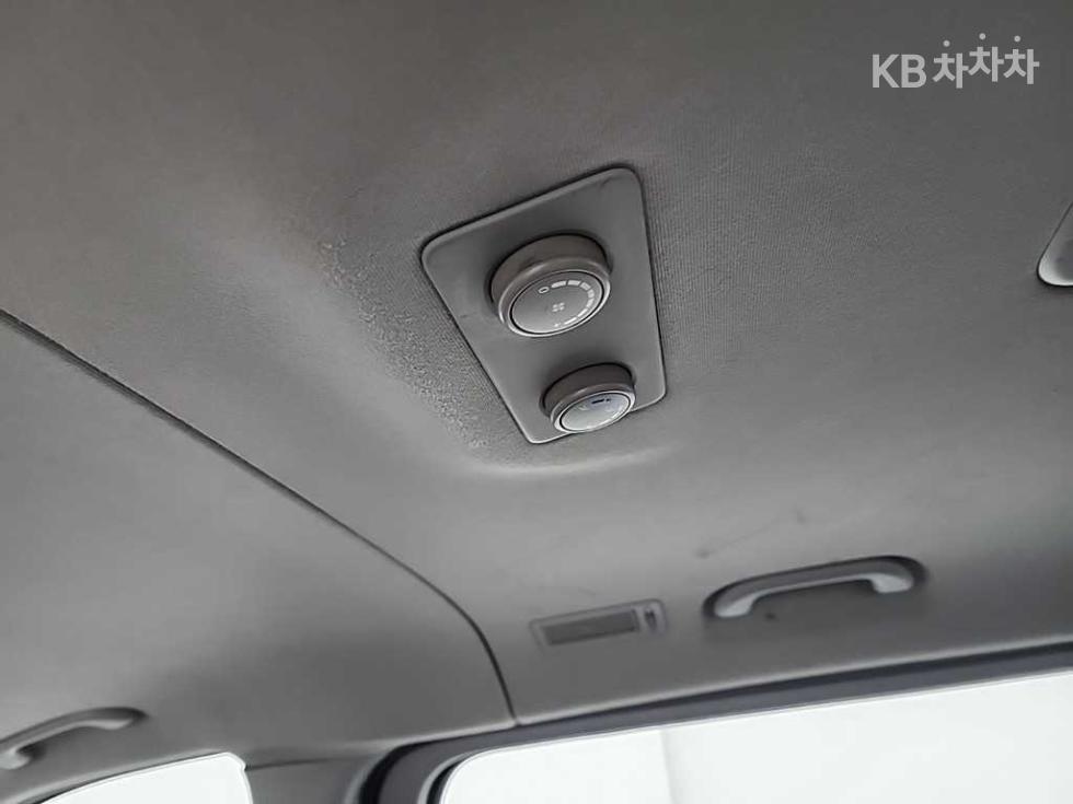 Hyundai Starex — miniaturë 13