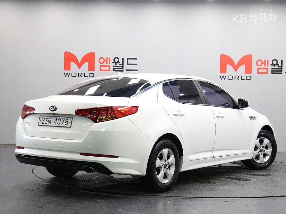Kia K5 — miniaturë 3