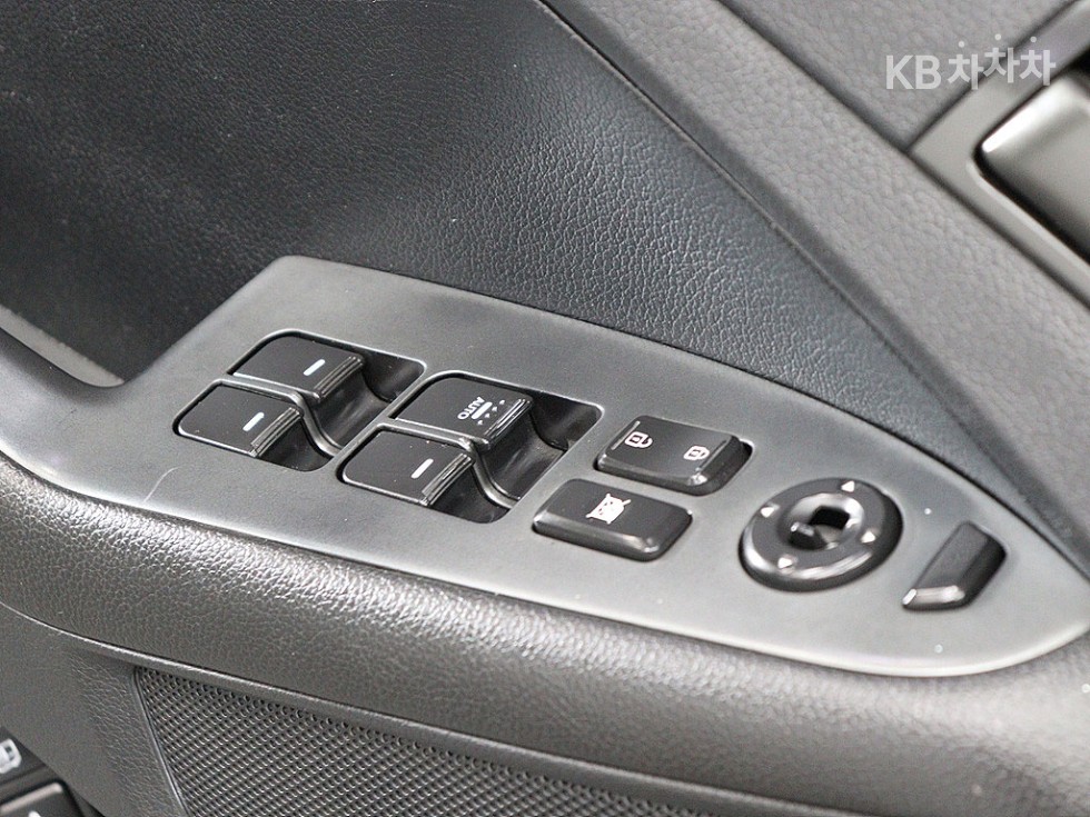 Kia K5 — miniaturë 14