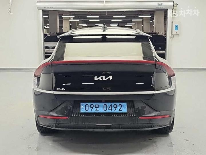 Kia EV6 롱 레인지 2WD Air 3
