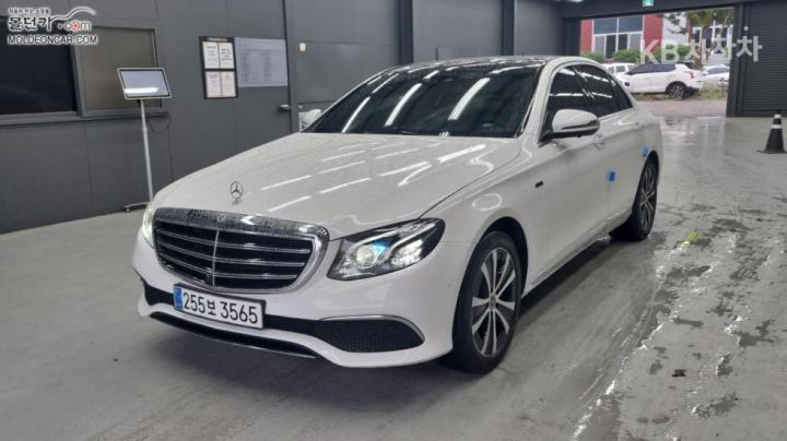 Mercedes-Benz E-klasse e300e exclusive — foto 1