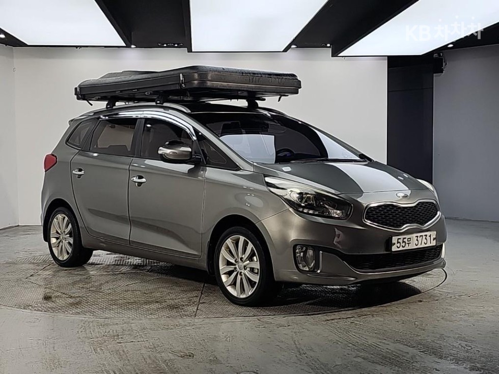 Kia Carens — miniaturë 2