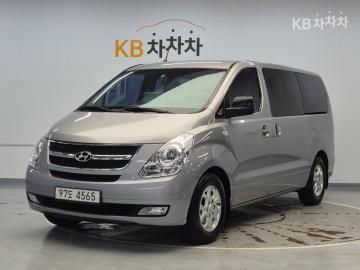 Hyundai Starex 5-Seater VAN CVX Premium — foto 1