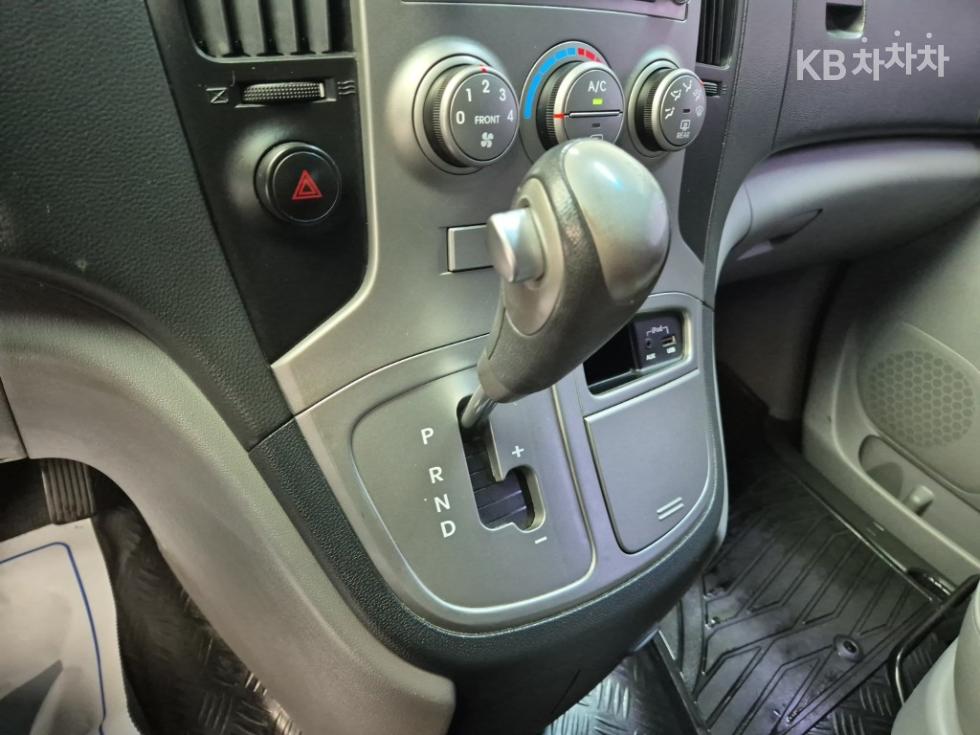 Hyundai Starex — miniaturë 8
