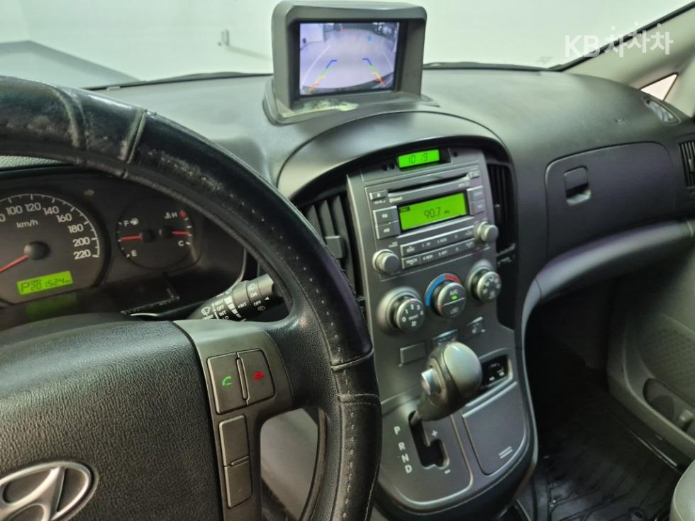 Hyundai Starex — miniaturë 10