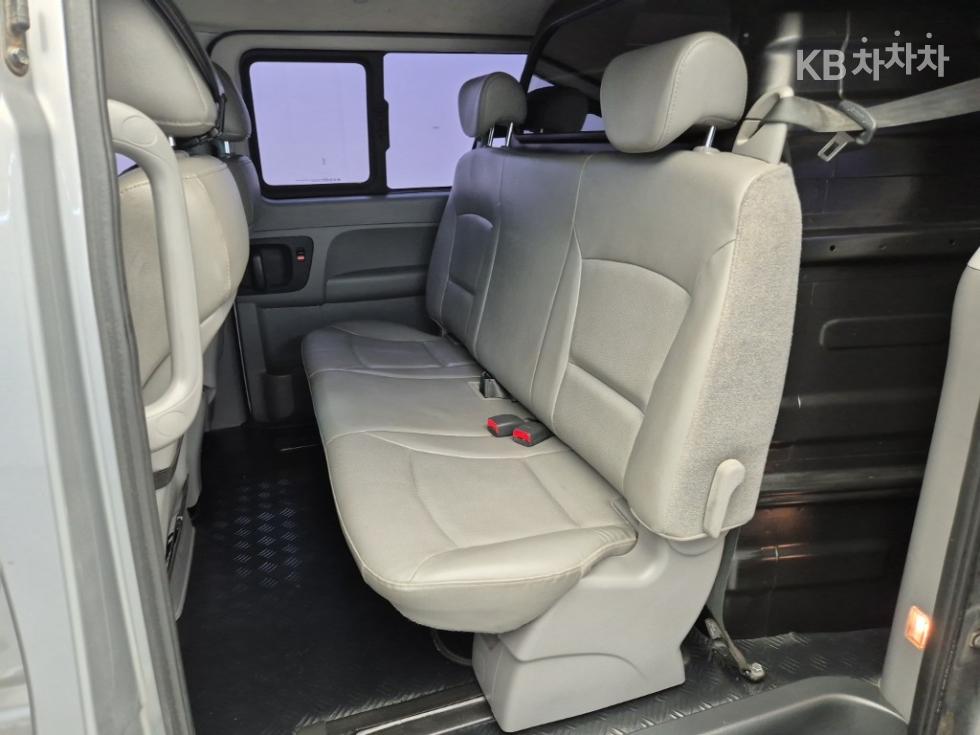 Hyundai Starex — miniaturë 12