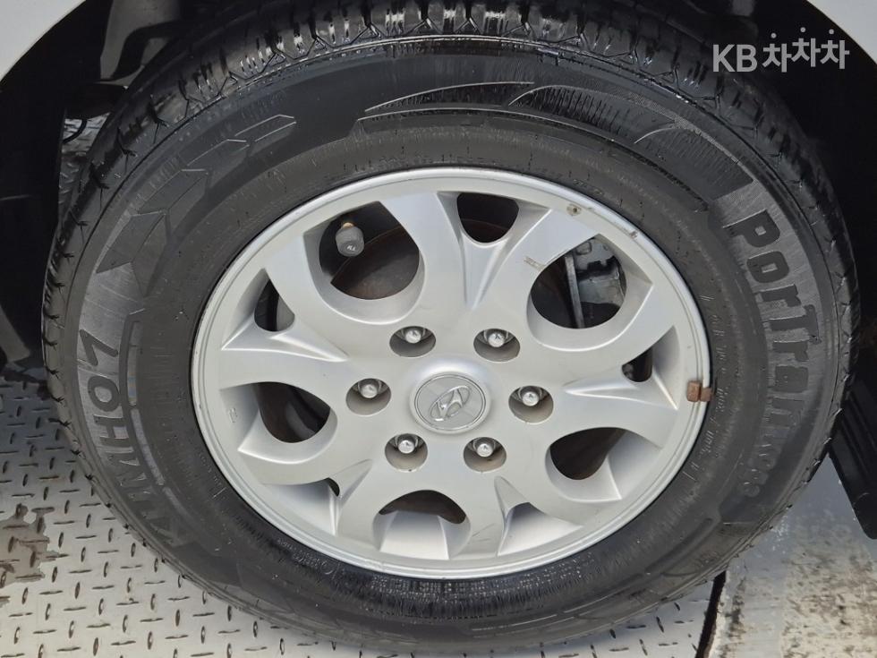 Hyundai Starex — miniaturë 19
