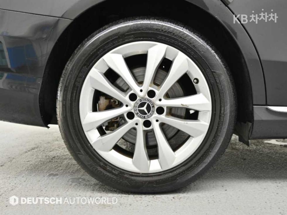 Mercedes-Benz C-klasse — miniaturë 5