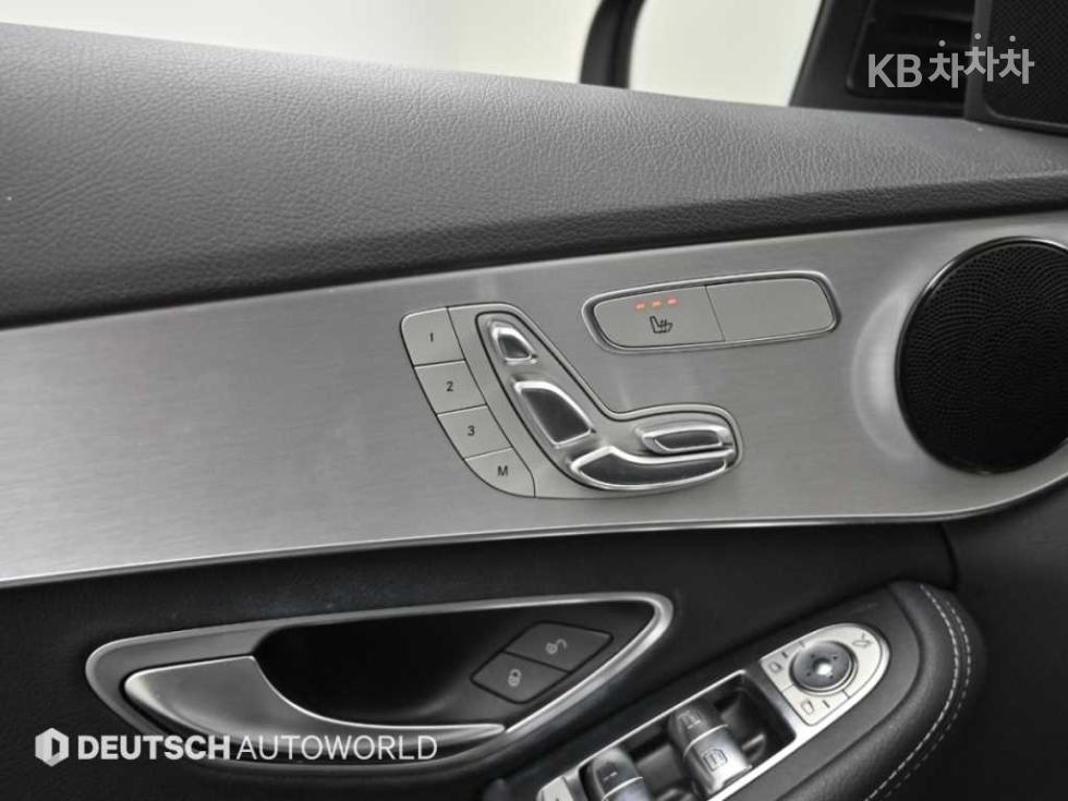 Mercedes-Benz C-klasse — miniaturë 17