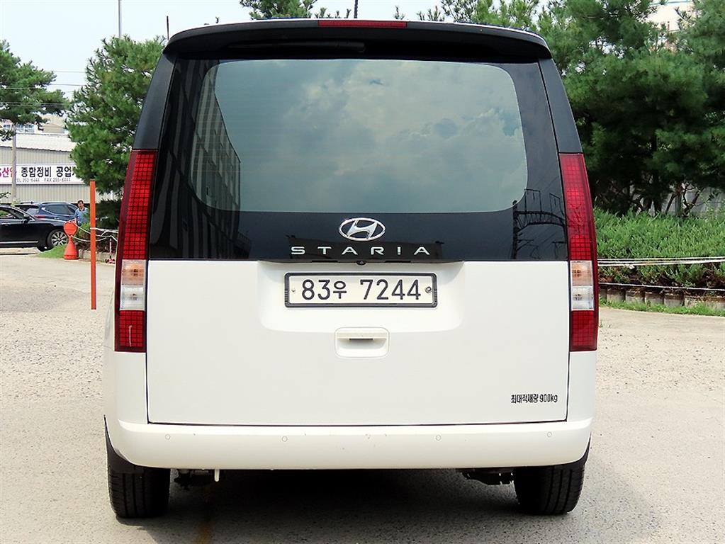 Hyundai Staria — miniaturë 4