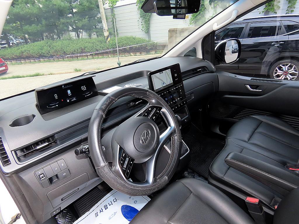 Hyundai Staria — miniaturë 8