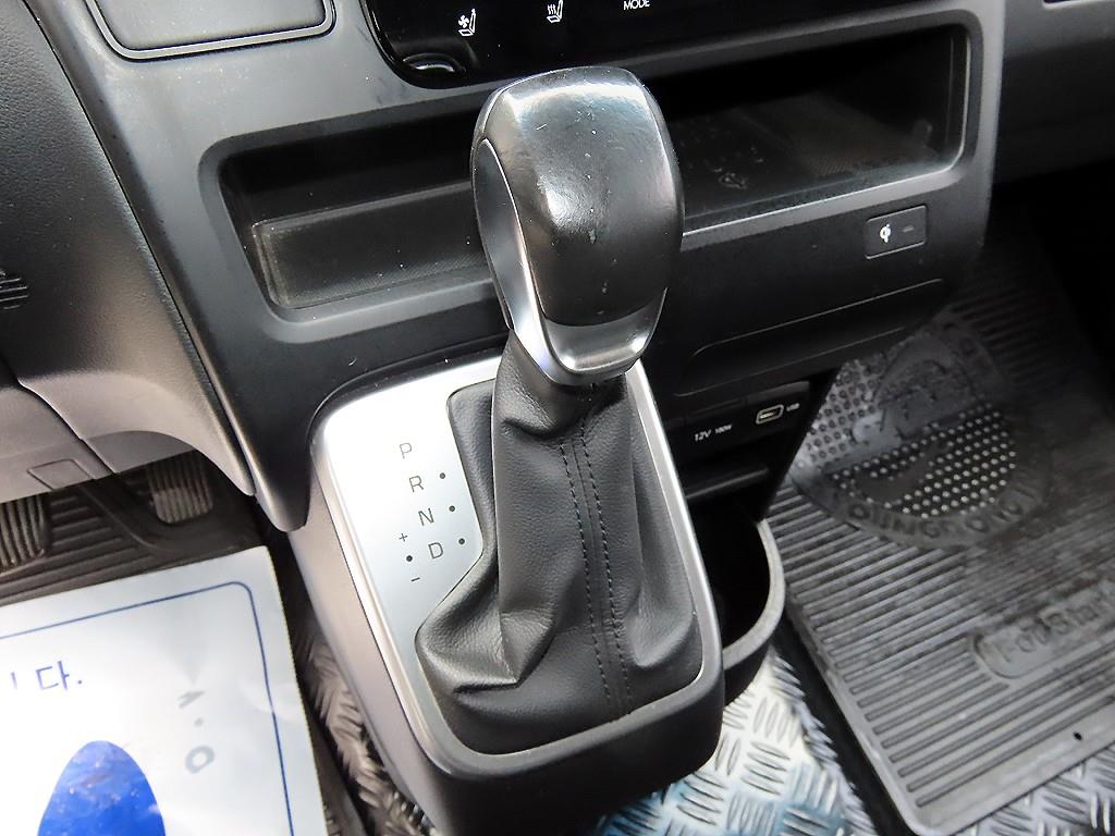 Hyundai Staria — miniaturë 11