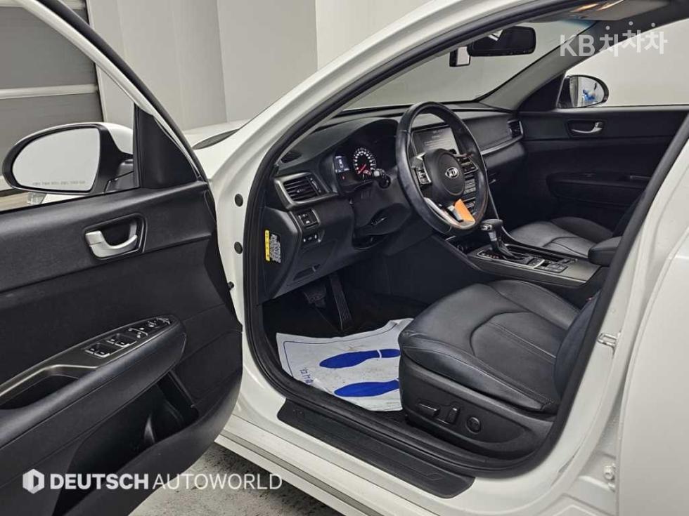 Kia K5 — miniaturë 11