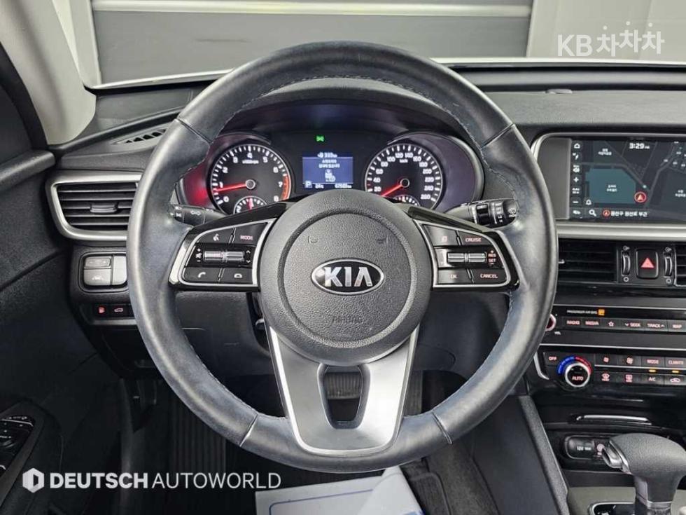 Kia K5 — miniaturë 13
