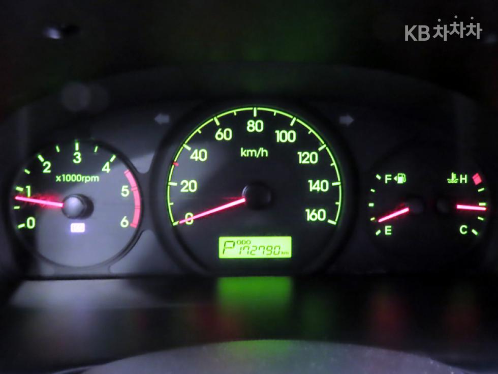 Hyundai Starex — miniaturë 10