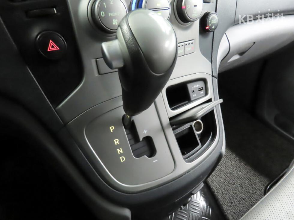 Hyundai Starex — miniaturë 14