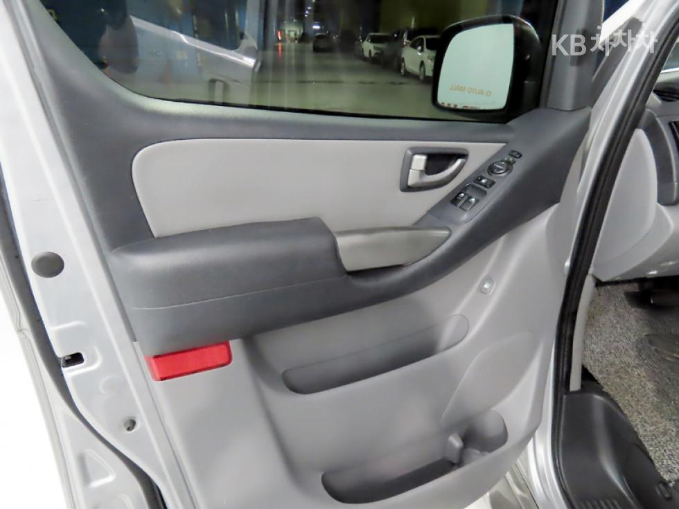 Hyundai Starex — miniaturë 15