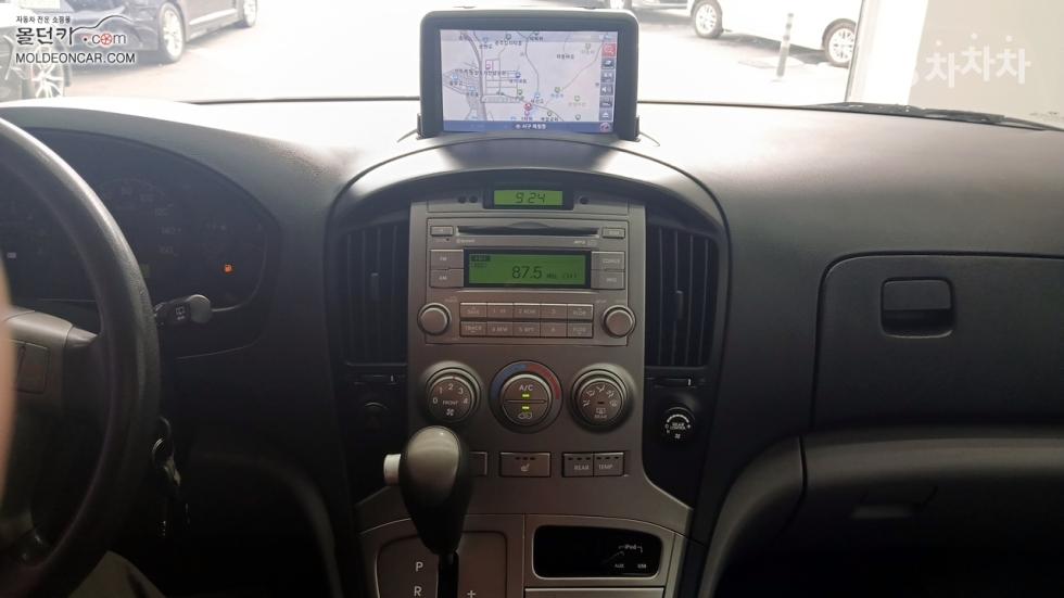Hyundai Starex — miniaturë 12