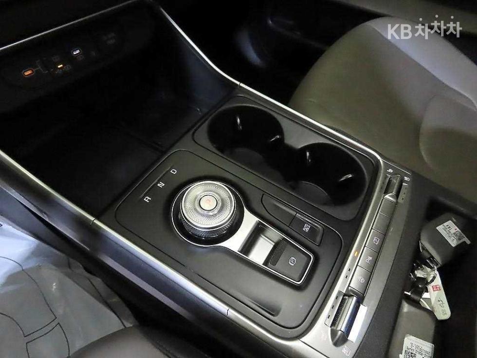 Kia Carnival — miniaturë 12