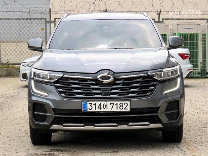 Renault QM6 2.0 lpe 2wd re signature — foto 1
