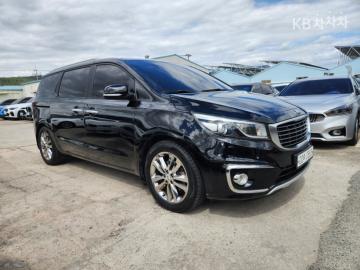 Kia Carnival 9인승 2.2 디젤 프레스티지