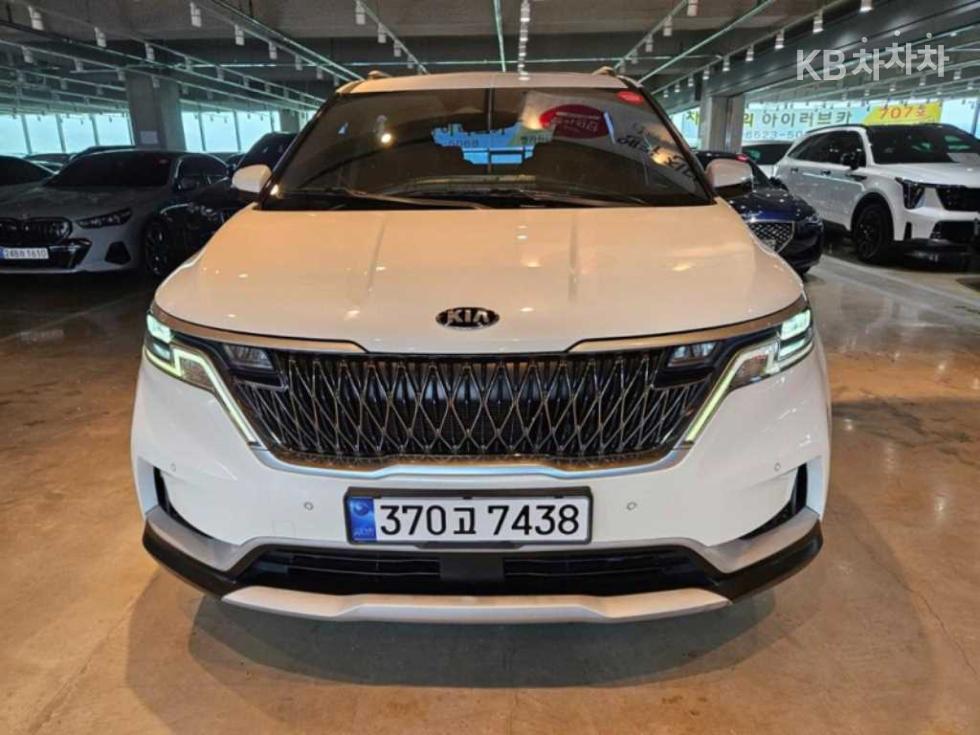 Kia Carnival D2.2 9인승 프레스티지 — foto 1