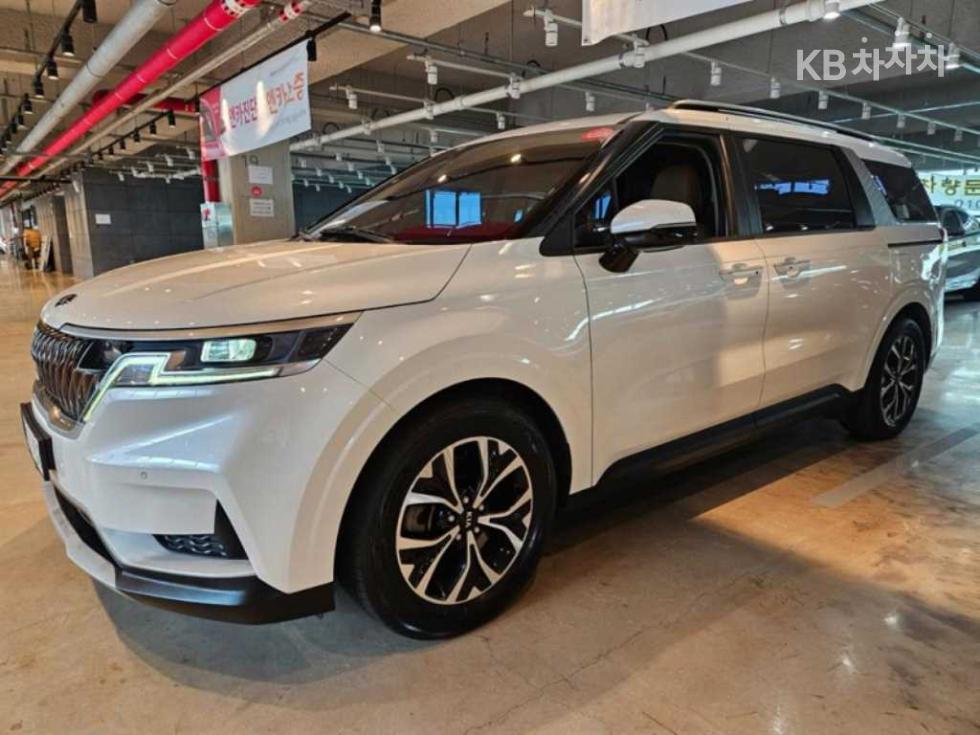 Kia Carnival — miniaturë 2