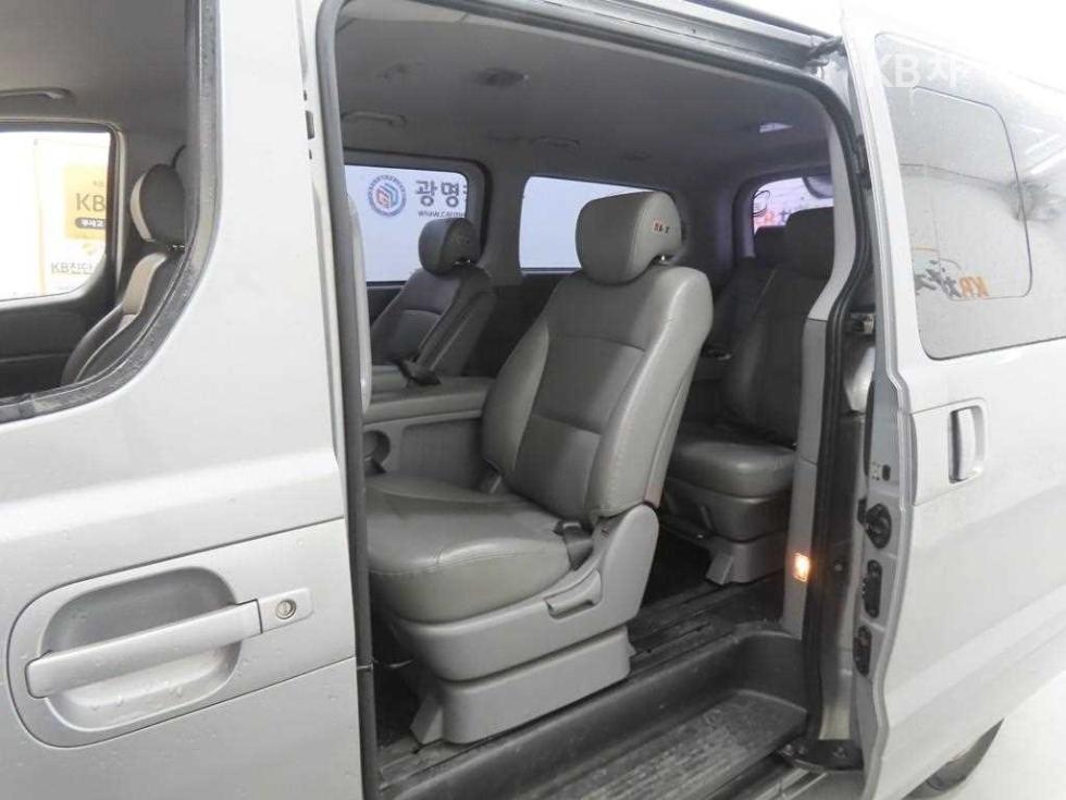Hyundai Starex — miniaturë 6