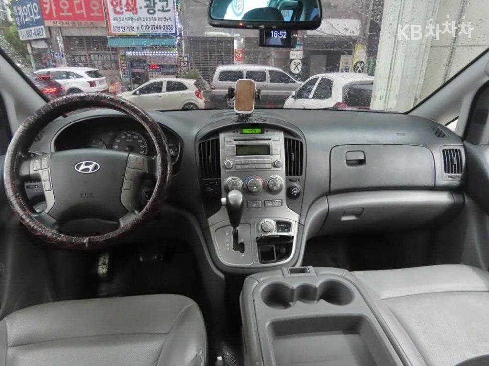 Hyundai Starex — miniaturë 7