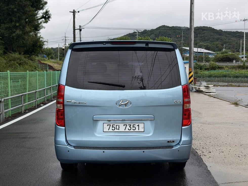 Hyundai Starex — miniaturë 5