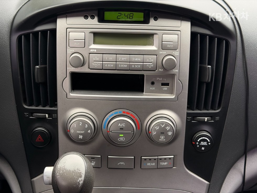 Hyundai Starex — miniaturë 15