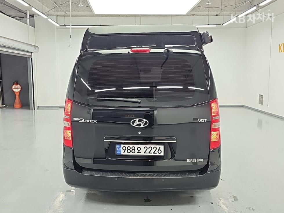 Hyundai Starex — miniaturë 3