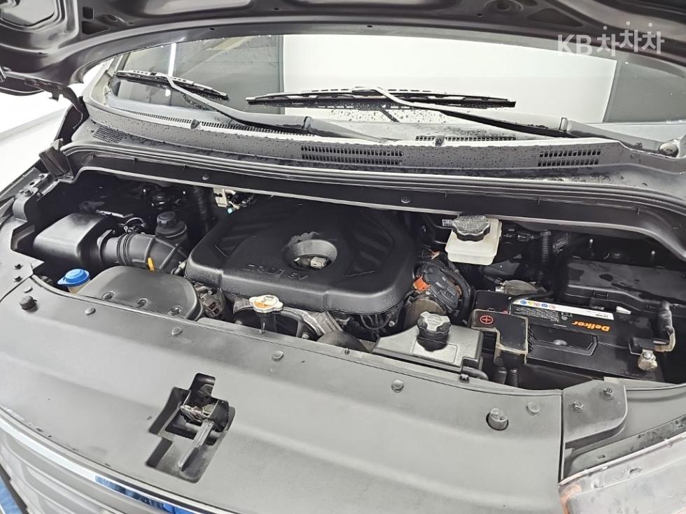Hyundai Starex — miniaturë 5