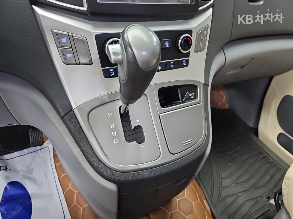 Hyundai Starex — miniaturë 8
