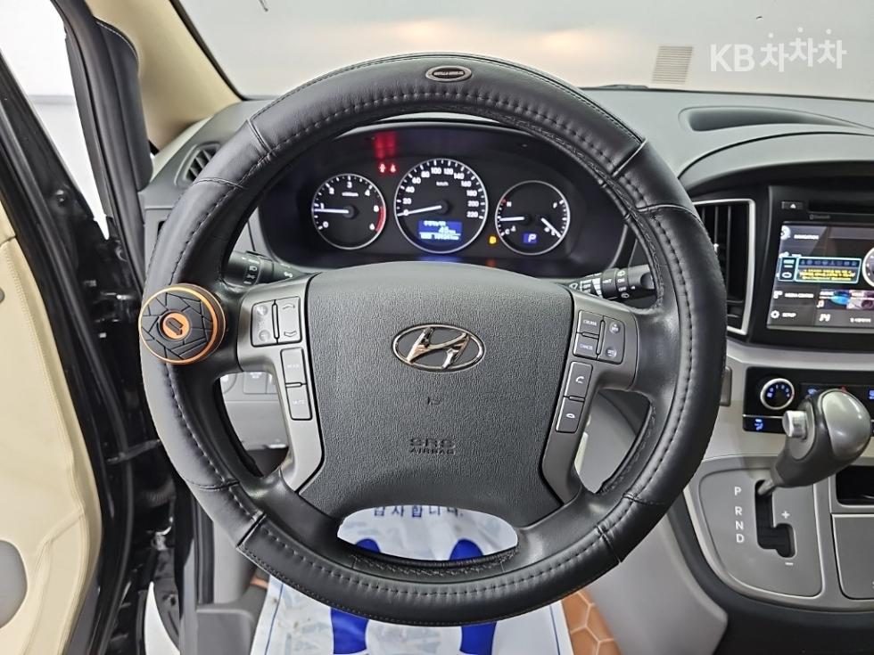 Hyundai Starex — miniaturë 9