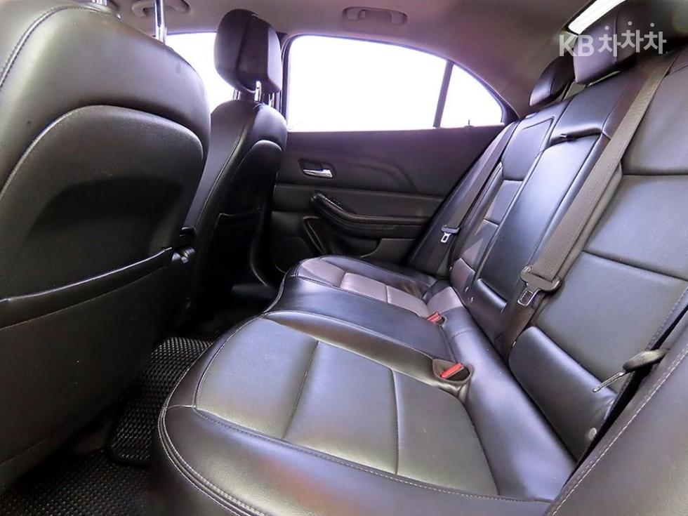 Chevrolet Malibu — miniaturë 6