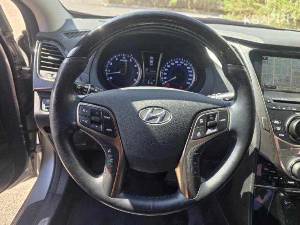 Hyundai Grandeur — miniaturë 10