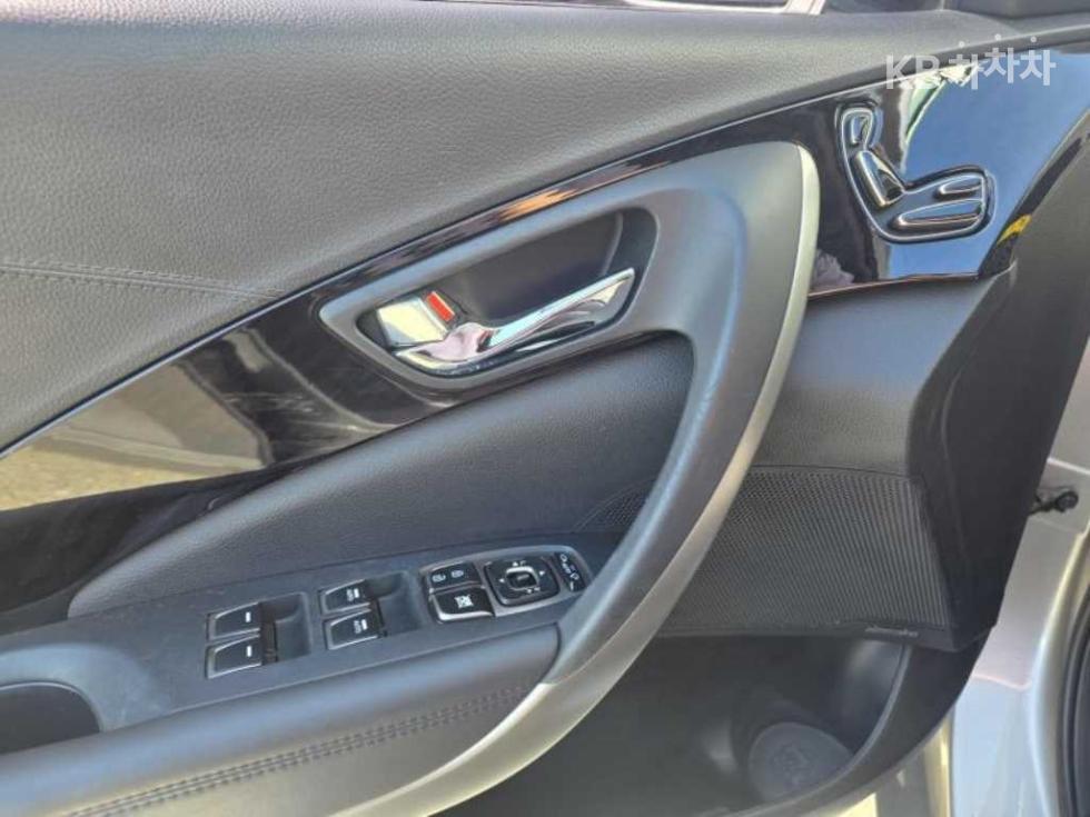 Hyundai Grandeur — miniaturë 18