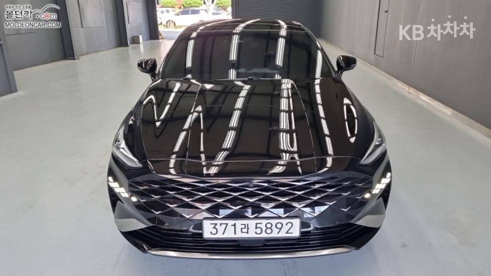 Kia K8 — miniaturë 3