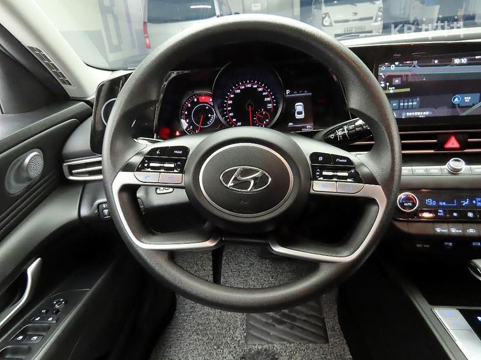 Hyundai Avante — miniaturë 7