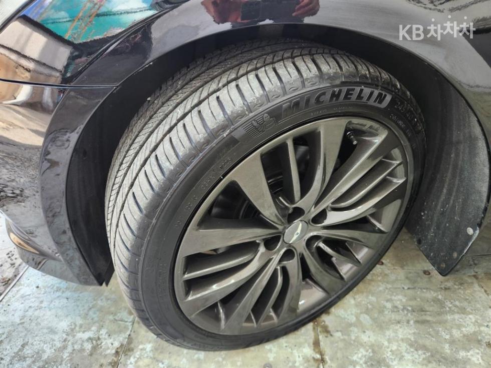 Hyundai Genesis — miniaturë 8