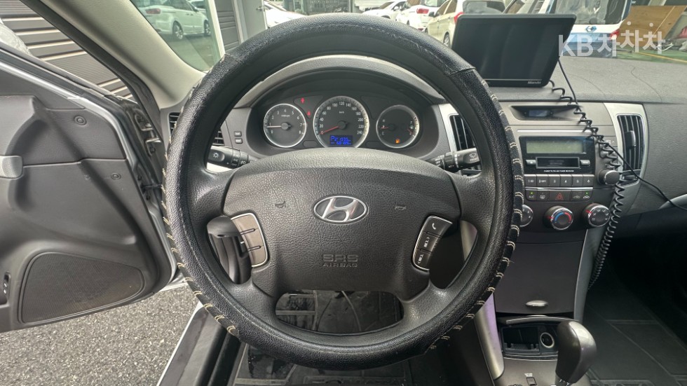 Hyundai Sonata — miniaturë 12