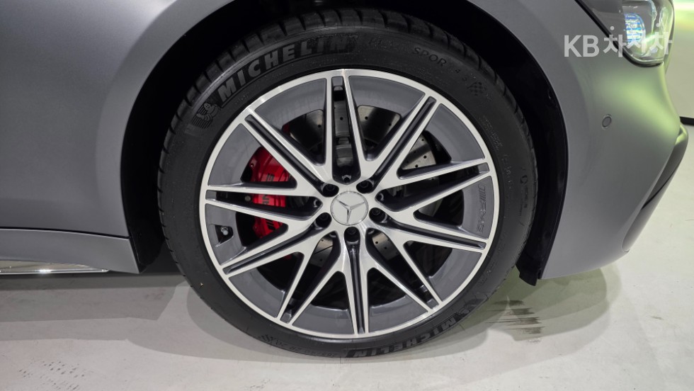 Mercedes-Benz AMG GT — miniaturë 9