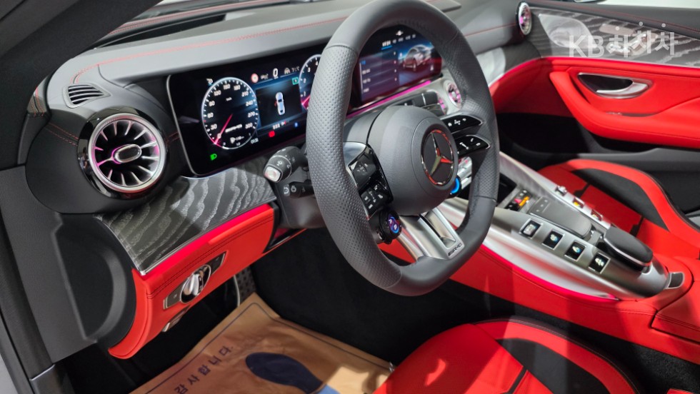 Mercedes-Benz AMG GT — miniaturë 16