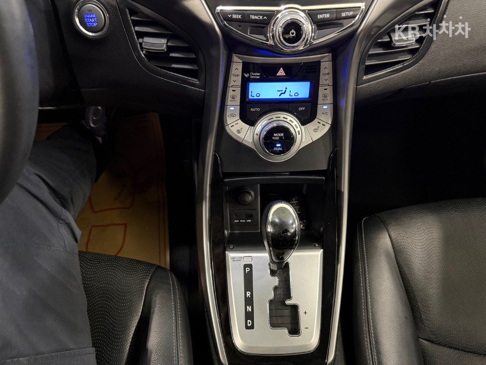 Hyundai Avante — miniaturë 13