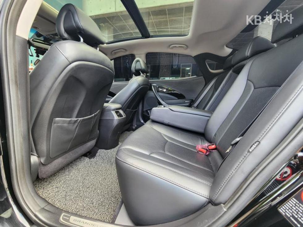 Hyundai Grandeur — miniaturë 14